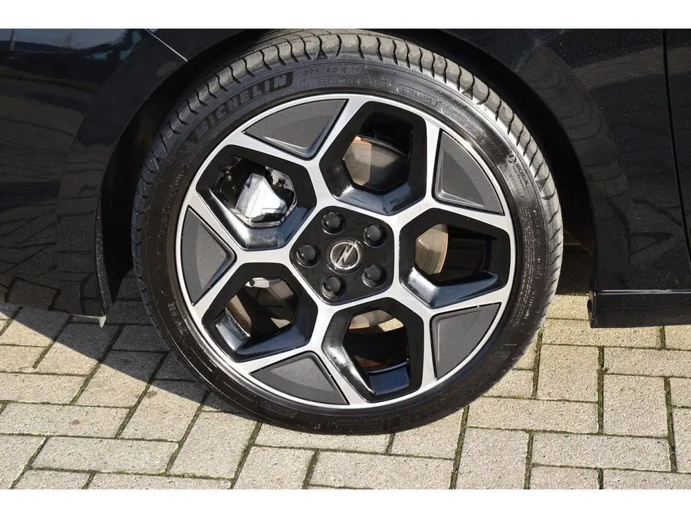 Opel Astra Sports Tourer 1.2 Turbo Hybrid Ultimate uit 2025, foto 5