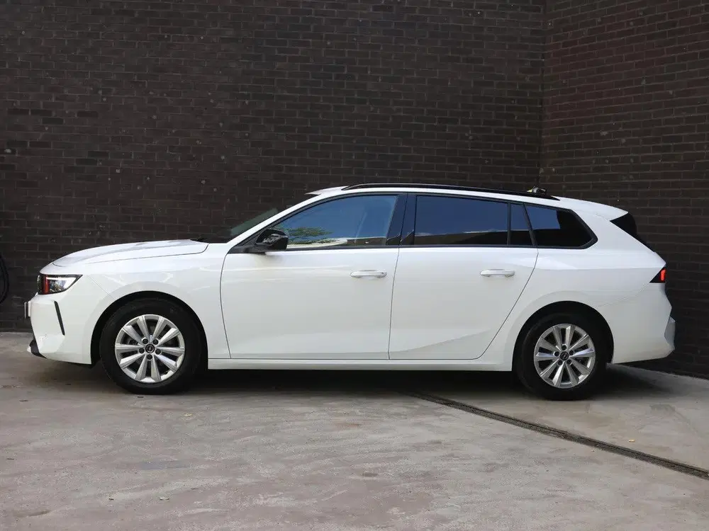 Opel Astra ST Business Edition 110pk uit 2025, foto 2