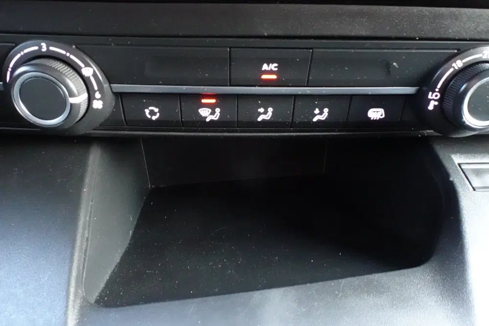 Peugeot Partner 1.6 BlueHDI Pro airco trekhaak (bj 2019) uit 2019, foto 7