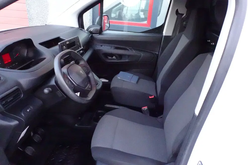 Peugeot Partner 1.6 BlueHDI Pro airco trekhaak (bj 2019) uit 2019, foto 9