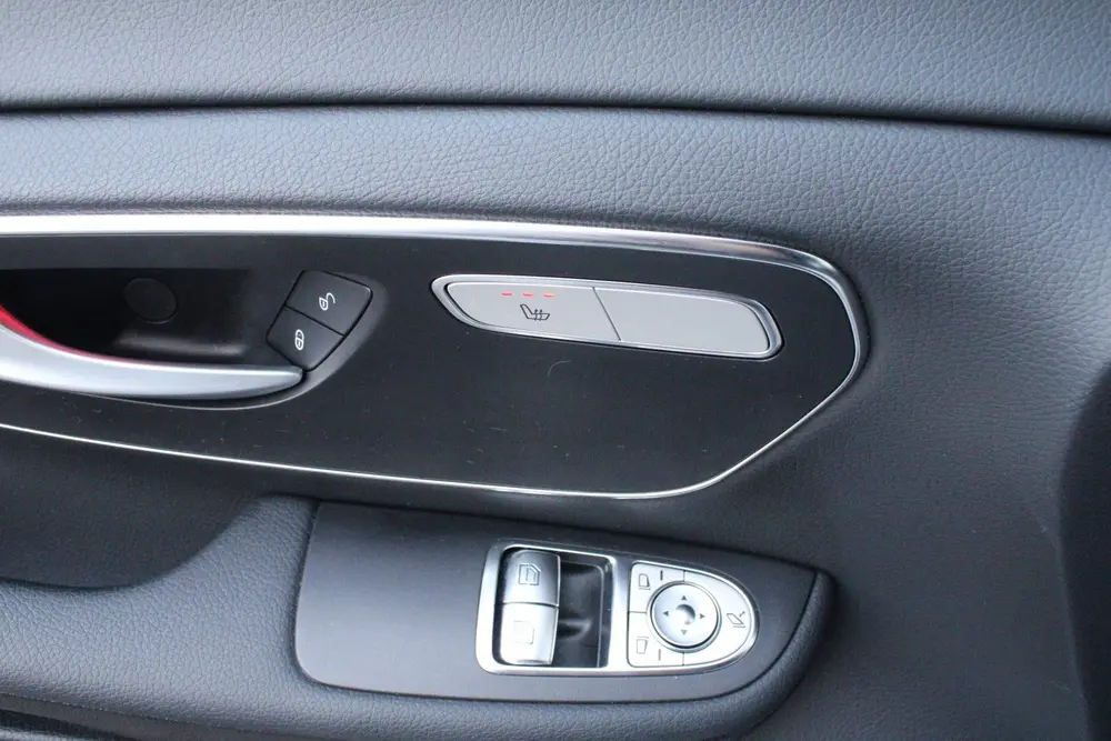 Mercedes-Benz V-Klasse 250d uit 2024, foto 11
