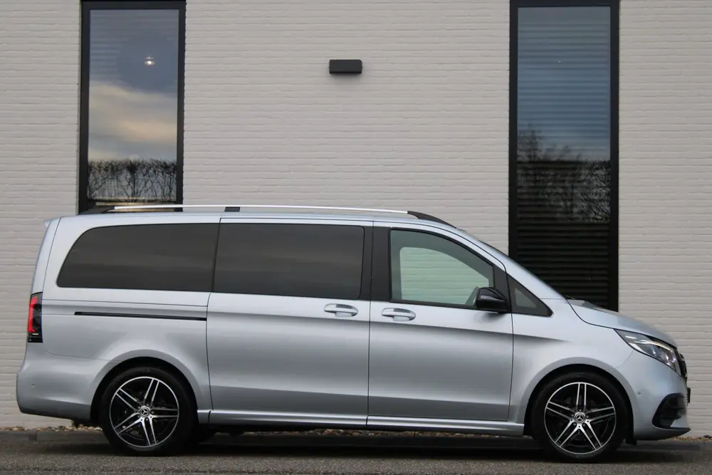 Mercedes-Benz V-Klasse 250d uit 2024, foto 5