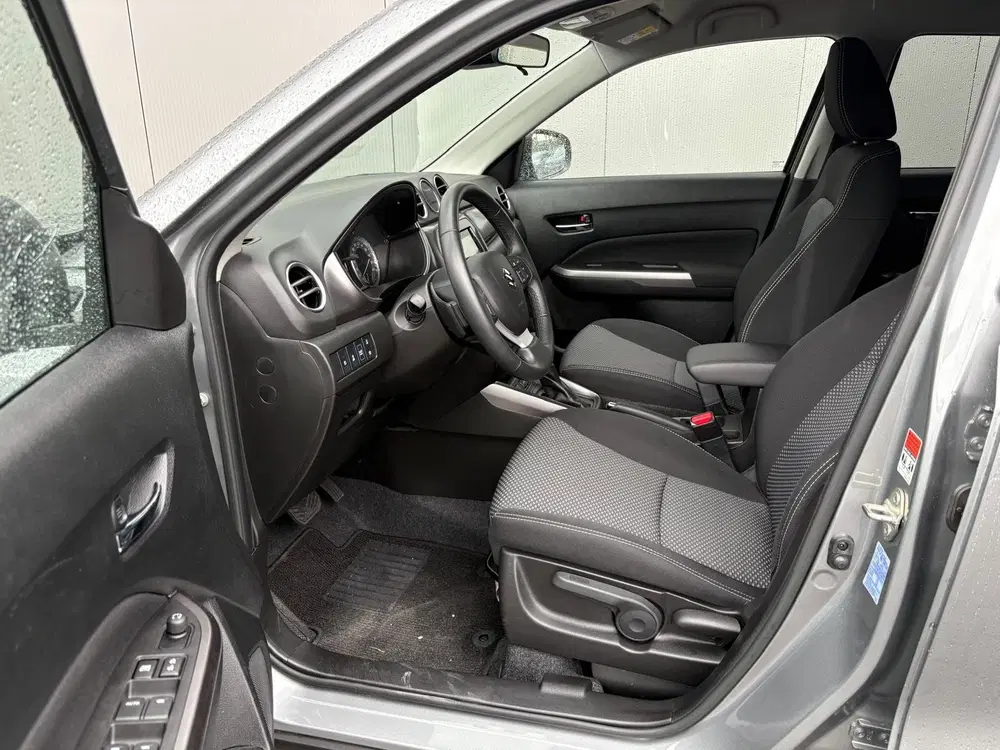 Suzuki Vitara 1.5 Full-Hybrid 116PK Automaat Select Navi uit 2025, foto 7