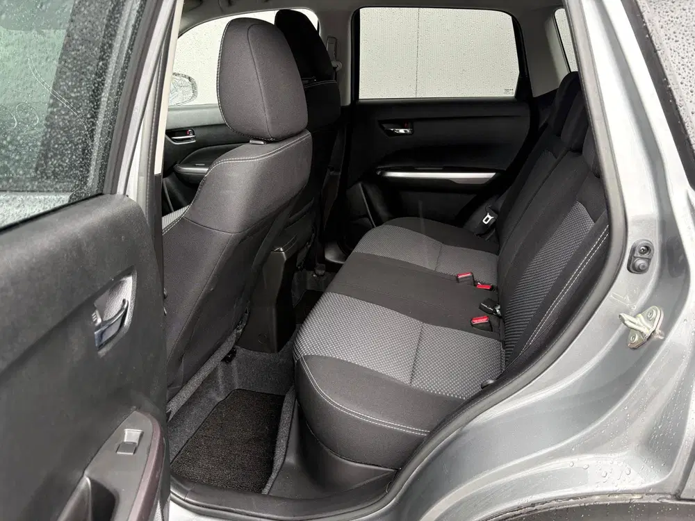 Suzuki Vitara 1.5 Full-Hybrid 116PK Automaat Select Navi uit 2025, foto 8