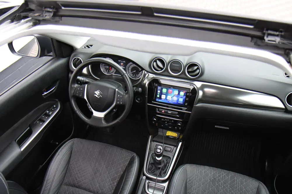 Suzuki Vitara 1.4 Boosterjet Style Smart Hybrid Pano Car uit 2022, foto 19
