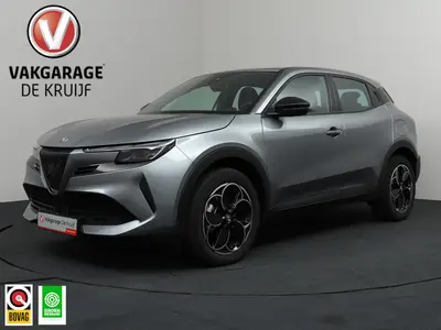 Alfa Romeo Junior Elettrica 54 kWh Climate control uit 2025