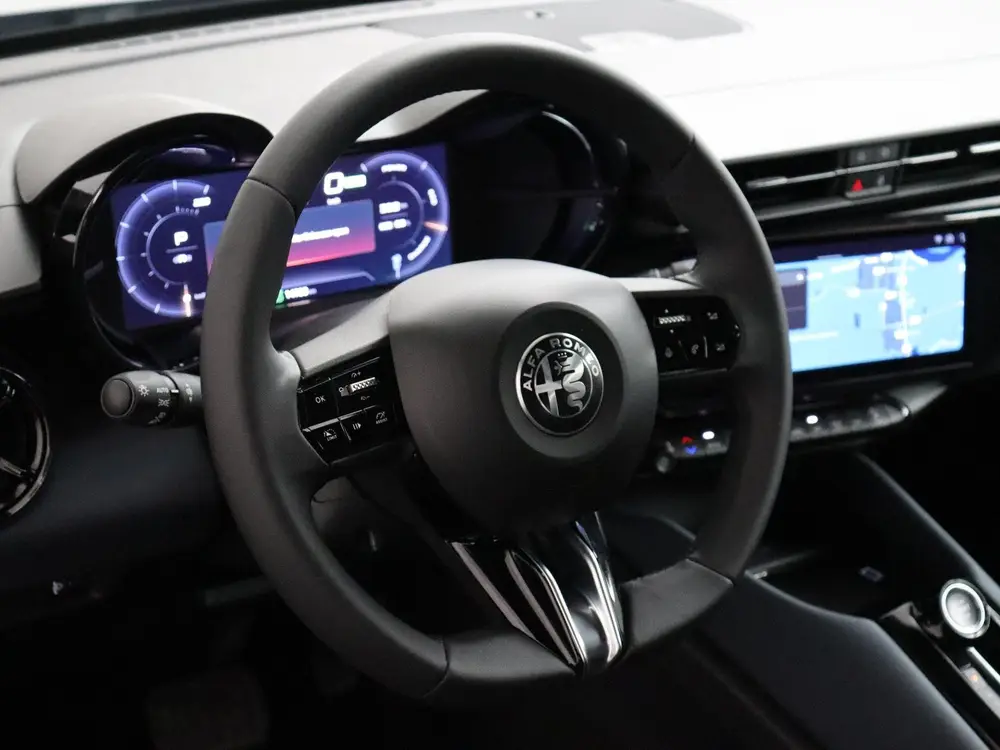 Alfa Romeo Junior Elettrica 54 kWh Climate control uit 2025, foto 13
