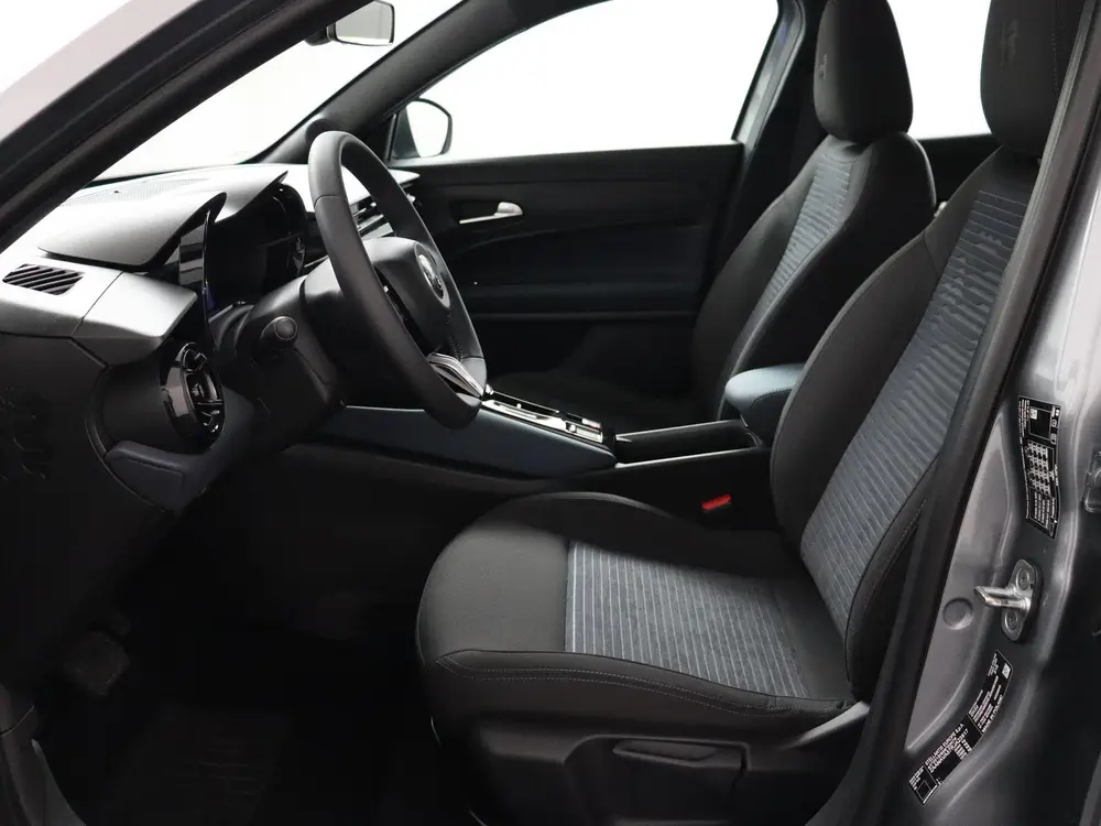 Alfa Romeo Junior Elettrica 54 kWh Climate control uit 2025, foto 6