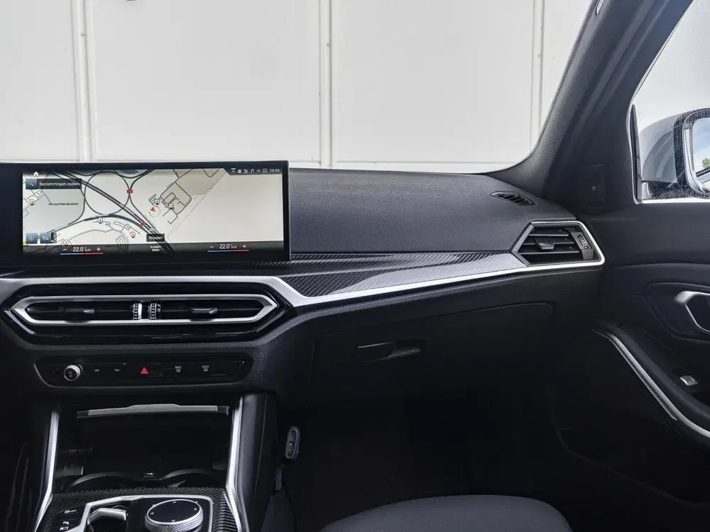 BMW 3-serie 320e Touring uit 2024, foto 12