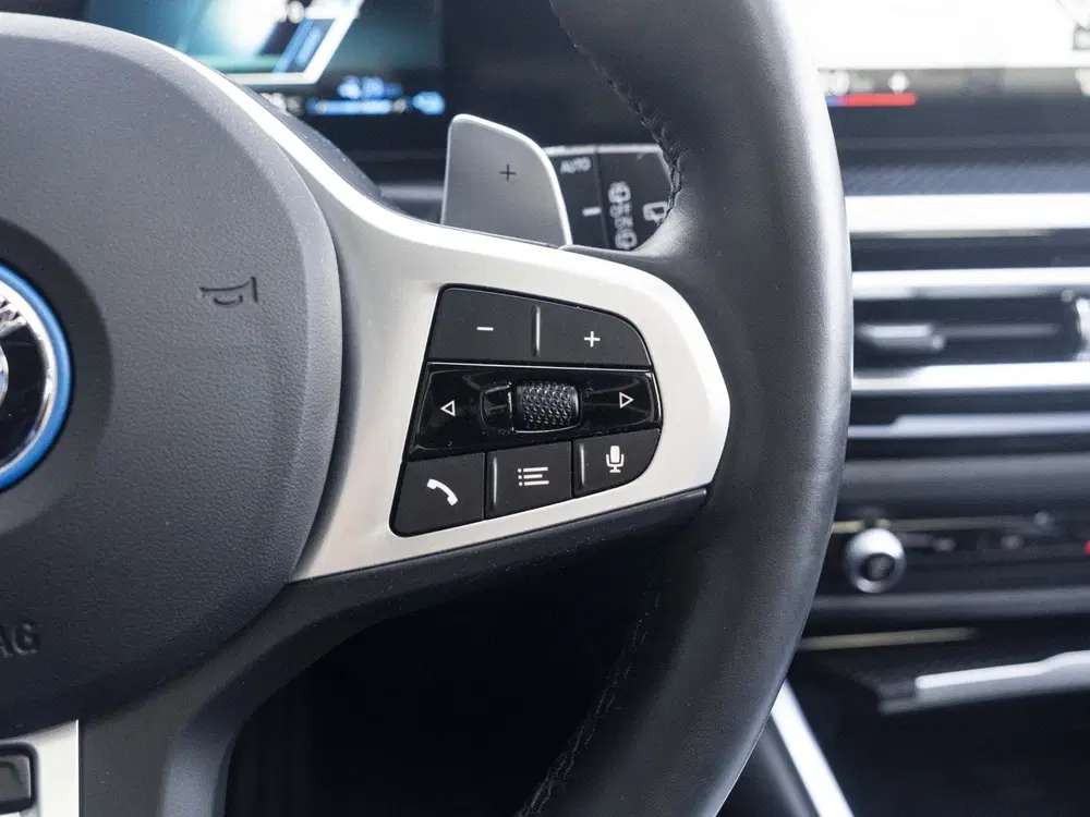 BMW 3-serie 320e Touring uit 2024, foto 18