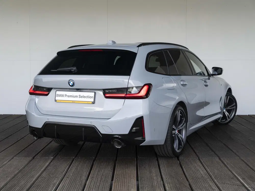 BMW 3-serie 320e Touring uit 2024, foto 2