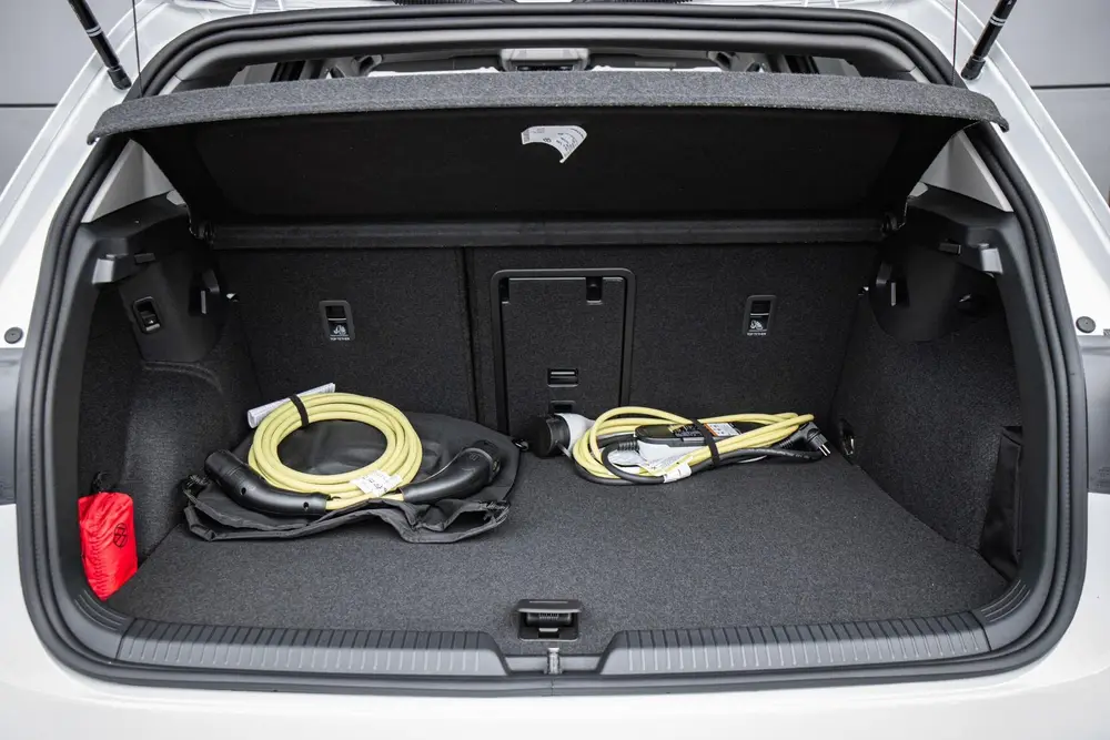 Volkswagen Golf 1.5 eHybrid 204pk DSG Style Edition | Panora uit 2026, foto 13