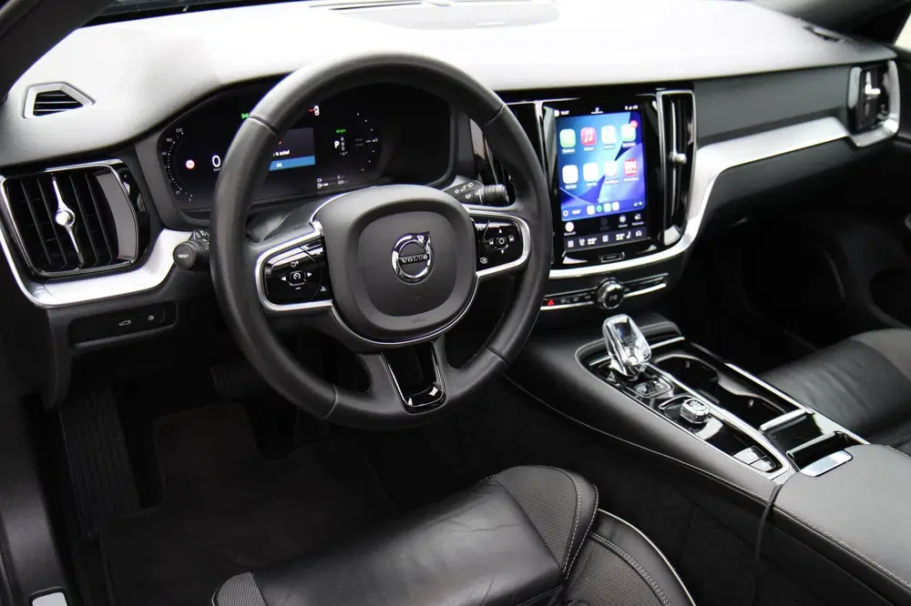 Volvo V60 2.0 T6 Recharge AWD Inscription Pano Leder uit 2022, foto 10