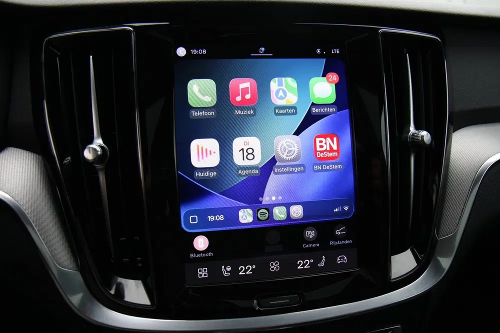Volvo V60 2.0 T6 Recharge AWD Inscription Pano Leder uit 2022, foto 16