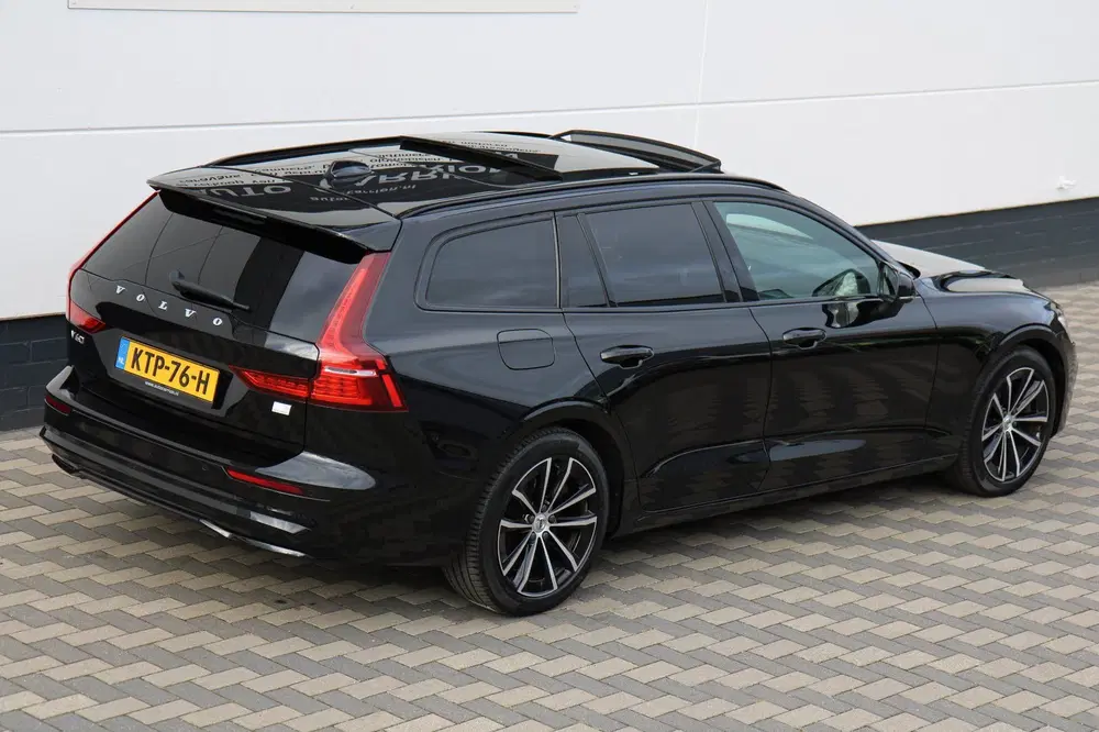 Volvo V60 2.0 T6 Recharge AWD Inscription Pano Leder uit 2022, foto 5