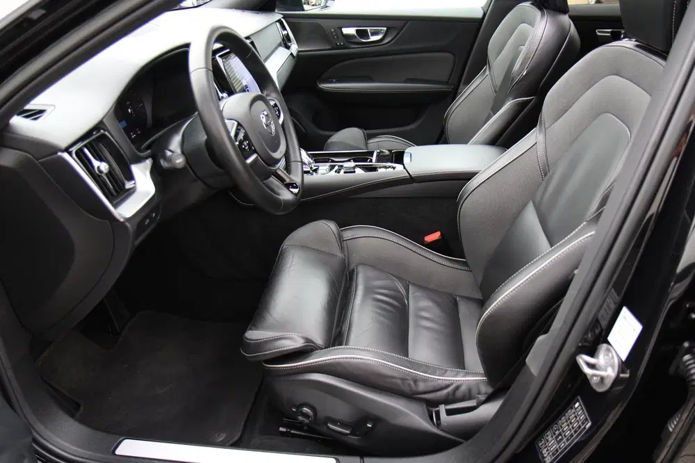Volvo V60 2.0 T6 Recharge AWD Inscription Pano Leder uit 2022, foto 8