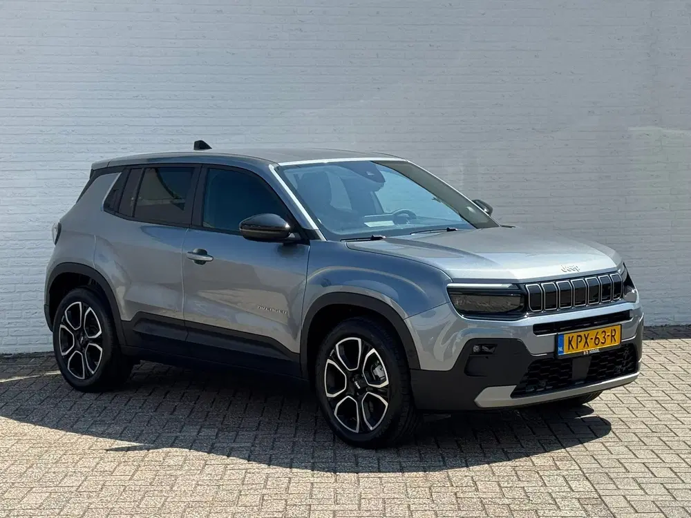 Jeep Avenger Summit 54 kWh SOH 96% Clima Camera Carplay uit 2025, foto 12