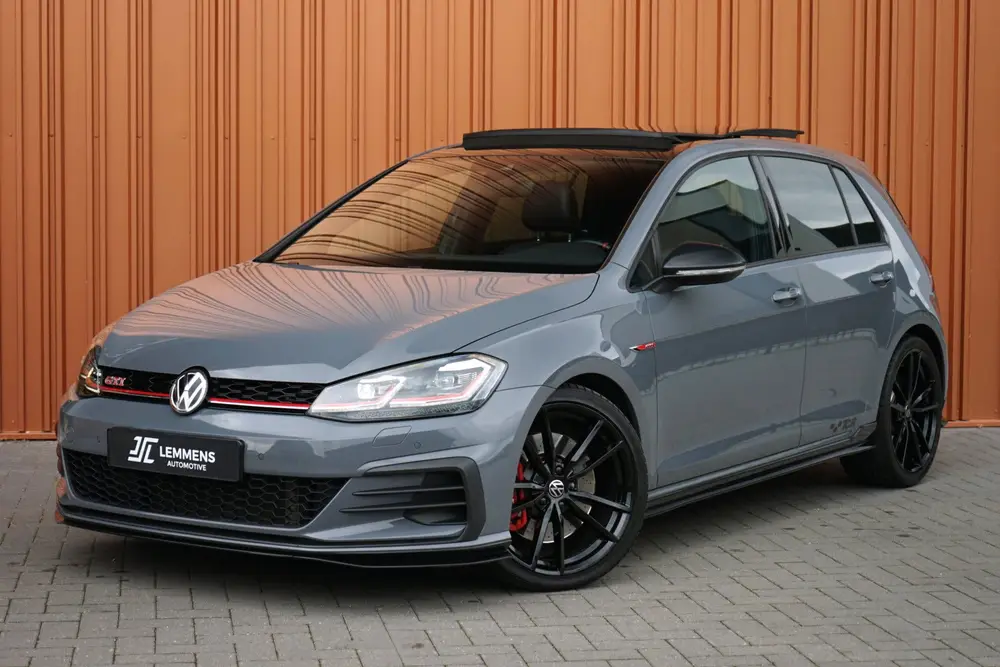 Volkswagen Golf 2.0 TSI GTI TCR 290PK DSG Panodak Akra DCC D uit 2020