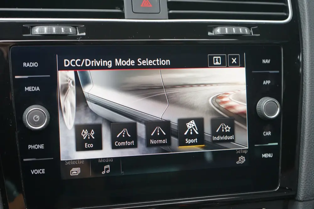 Volkswagen Golf 2.0 TSI GTI TCR 290PK DSG Panodak Akra DCC D uit 2020, foto 14