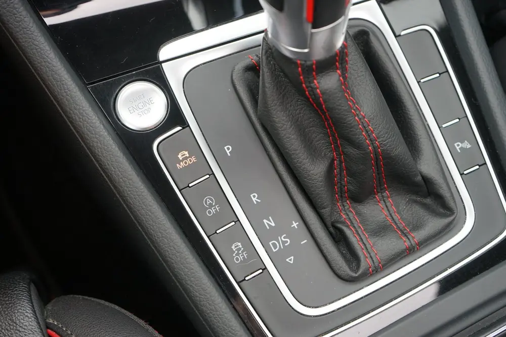 Volkswagen Golf 2.0 TSI GTI TCR 290PK DSG Panodak Akra DCC D uit 2020, foto 15