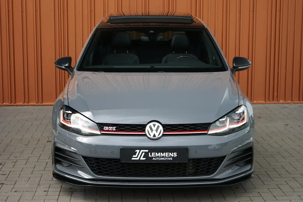 Volkswagen Golf 2.0 TSI GTI TCR 290PK DSG Panodak Akra DCC D uit 2020, foto 4