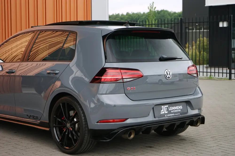 Volkswagen Golf 2.0 TSI GTI TCR 290PK DSG Panodak Akra DCC D uit 2020, foto 5