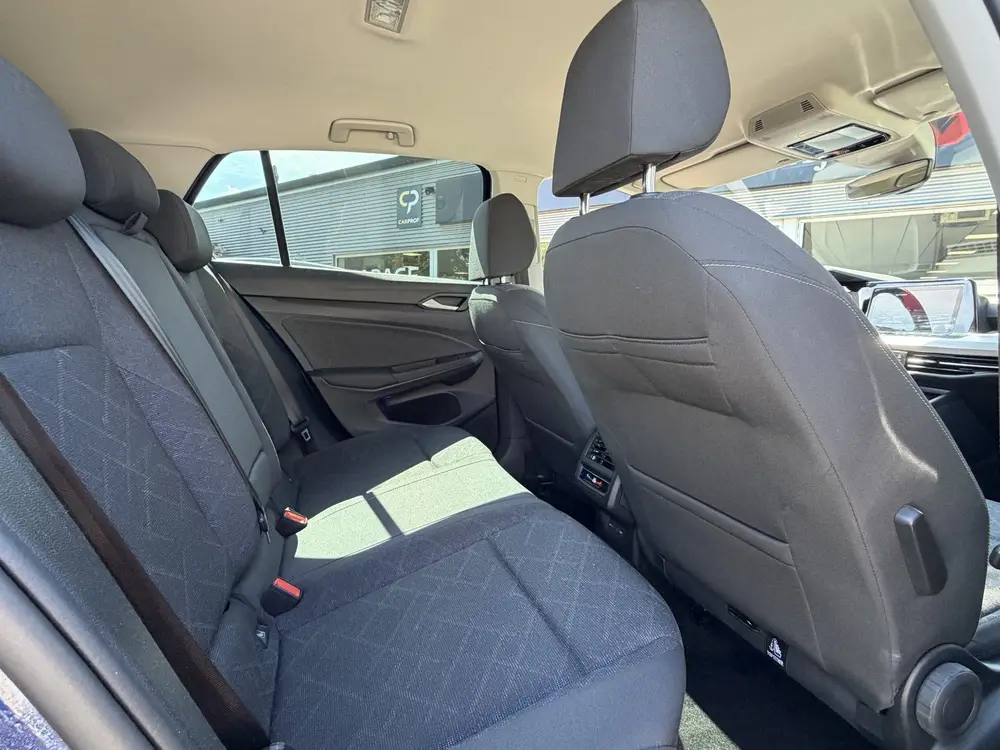 Volkswagen Golf 1.5 TSI Life | 19" LM | Camera | CarPlay | A uit 2023, foto 8