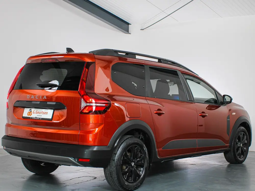 Dacia Jogger 1.0 TCe Extreme uit 2022, foto 2