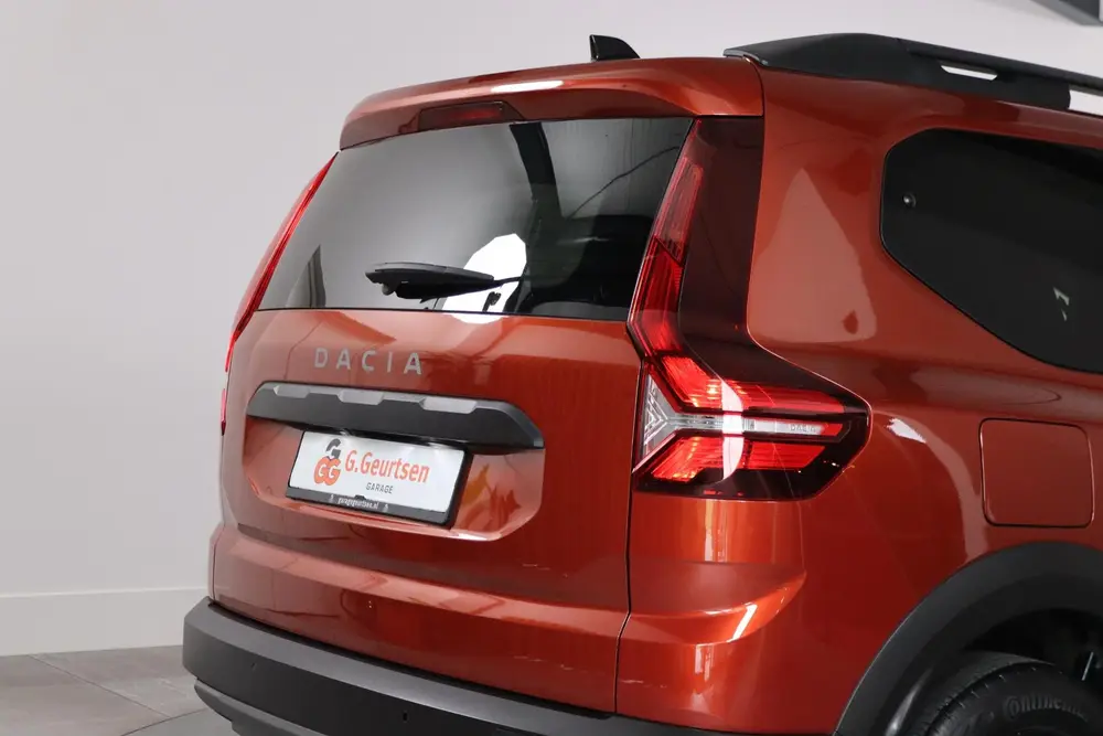 Dacia Jogger 1.0 TCe Extreme uit 2022, foto 20