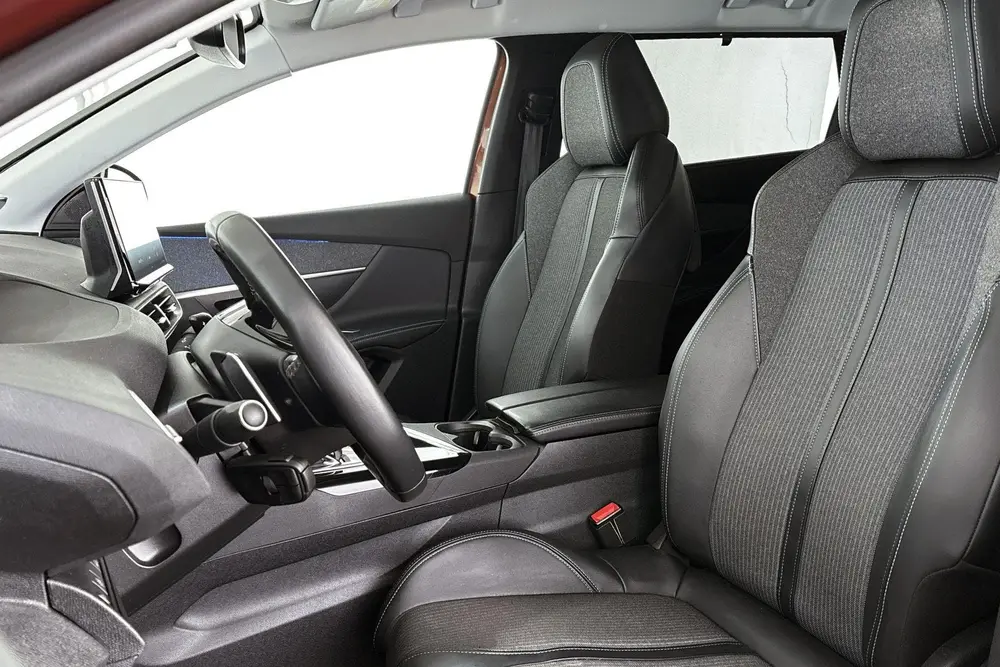Peugeot 5008 1.2 PureTech Allure Pack Business Automaat uit 2022, foto 6