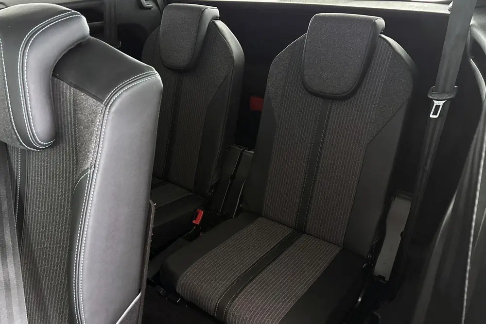 Peugeot 5008 1.2 PureTech Allure Pack Business Automaat uit 2022, foto 8
