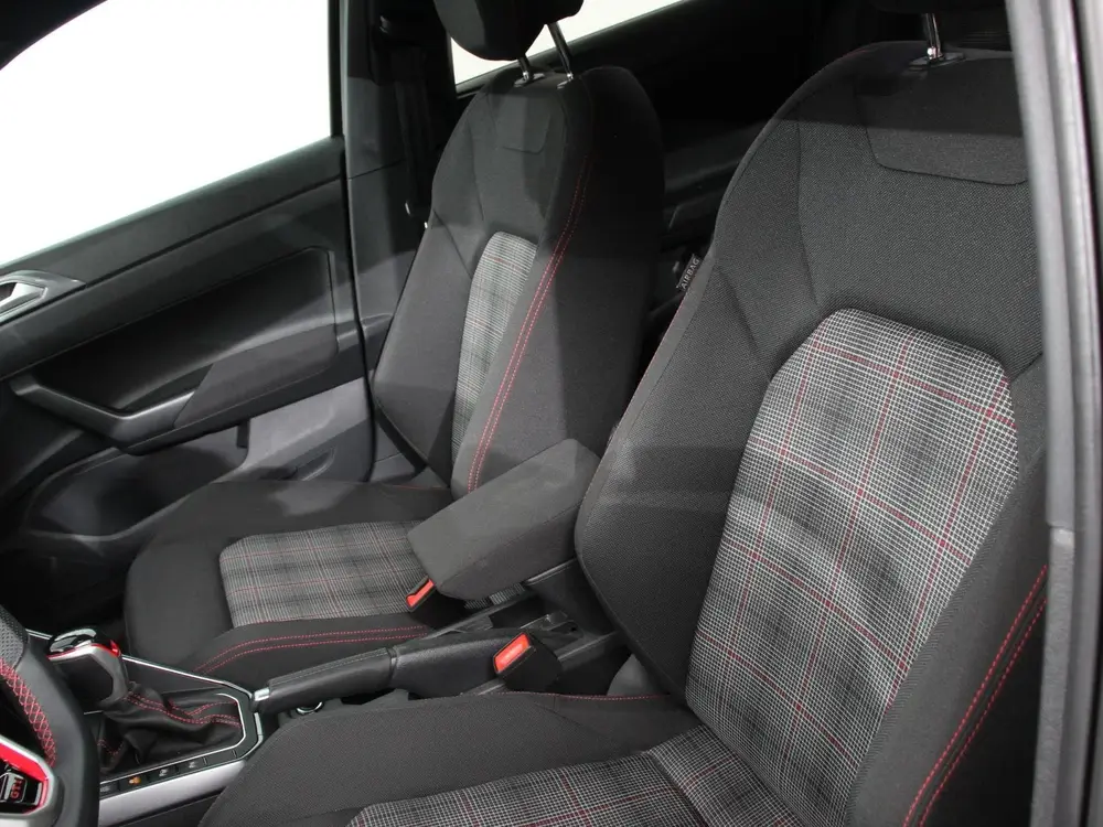 Volkswagen Polo 2.0 TSI GTI 207pk Automaat Digitale Cockpit uit 2024, foto 9