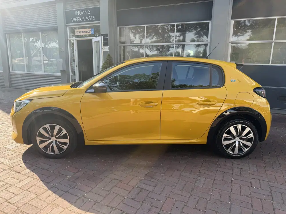 Peugeot 208 EV Active 50 kWh Automaat Bj 2022 Km 70.00 uit 2022, foto 3