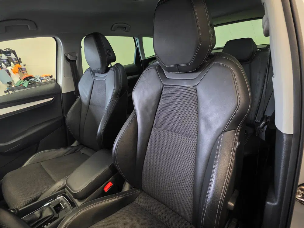 Skoda Karoq 1.5 TSI Automaat – Leder – Cruise – Naviga uit 2020, foto 12