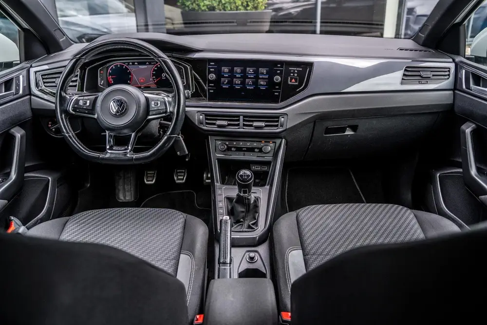 Volkswagen Polo 1.0 TSI Highline|PANO|ACC|17'|R-LINE|CARPLAY uit 2019, foto 10