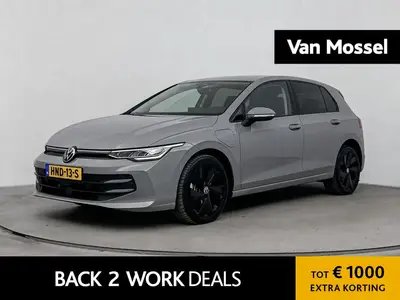 Volkswagen Golf 1.5 eHybrid Life Edition 204PK | Apple Carpl uit 2025