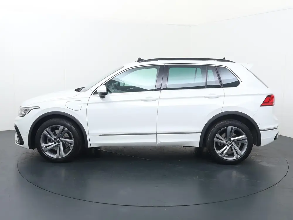 Volkswagen Tiguan 1.4 TSI eHybrid R-Line Business+ | 245 PK uit 2022, foto 2