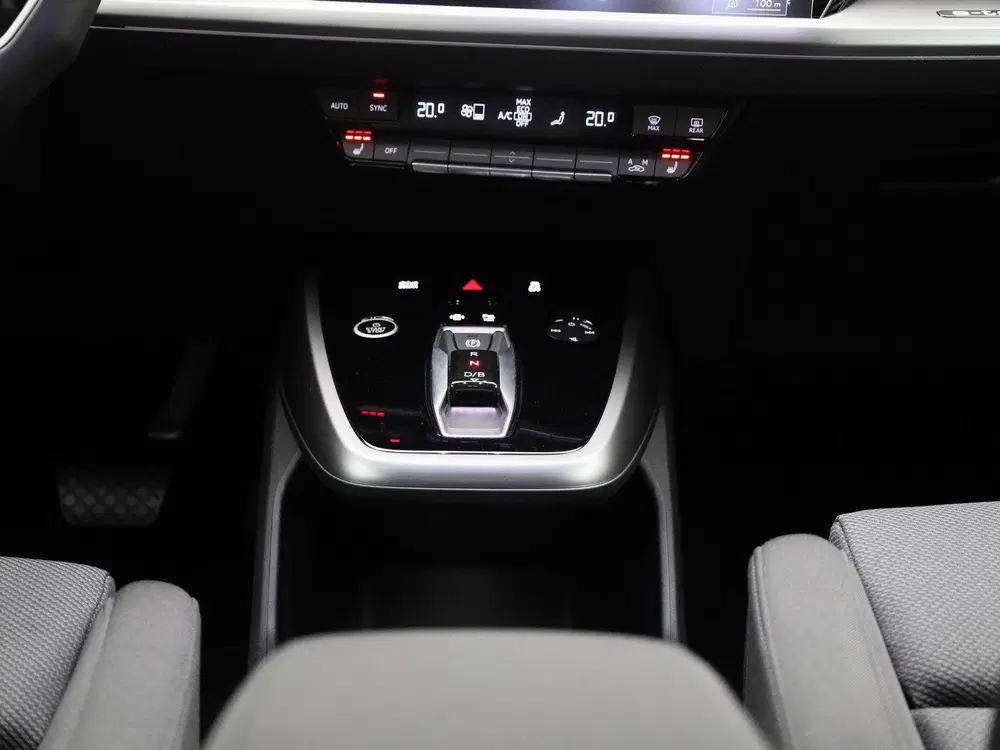 Audi Q4 e-tron 40 Edition 63 kWh l Climate control uit 2025, foto 10
