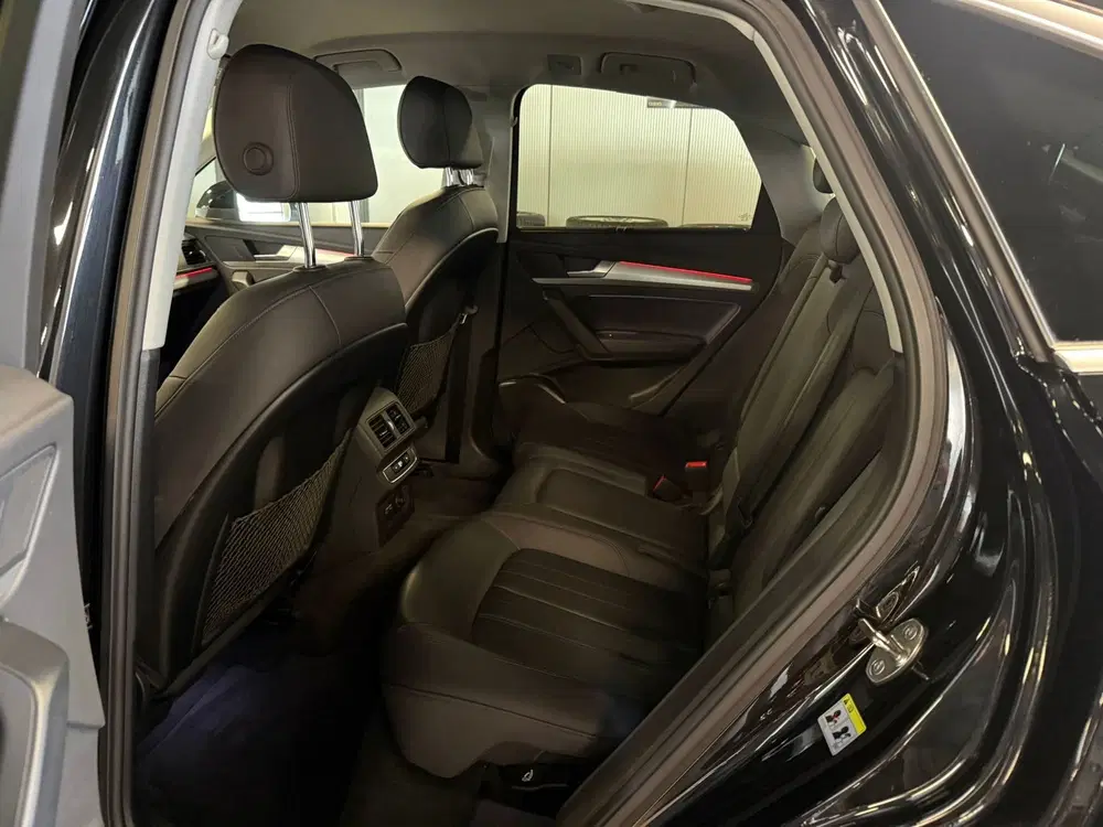 Audi Q5 50 TFSI e Advanced Black Edition uit 2021, foto 18
