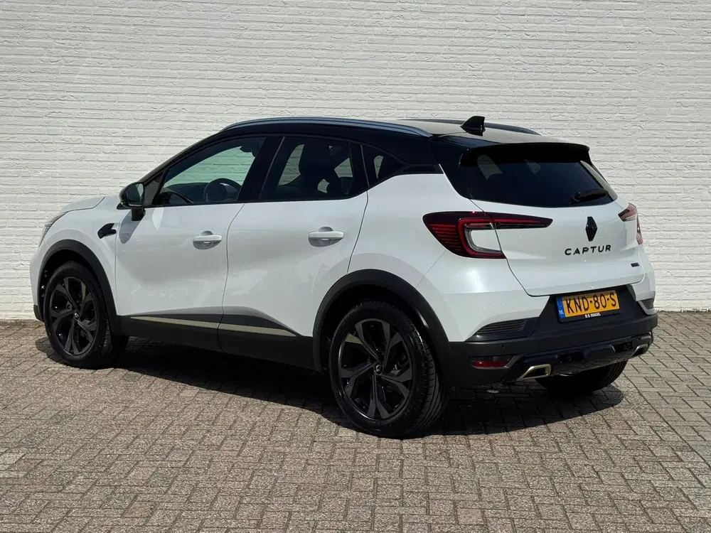 Renault Captur 1.6 E-Tech Hybrid 145 E-tech Engineered Ca uit 2024, foto 15