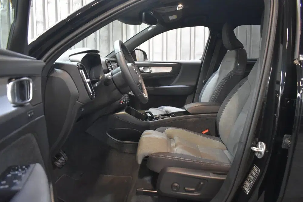 Volvo XC40 T4 211pk [Plug-In] Plus Bright uit 2022, foto 10