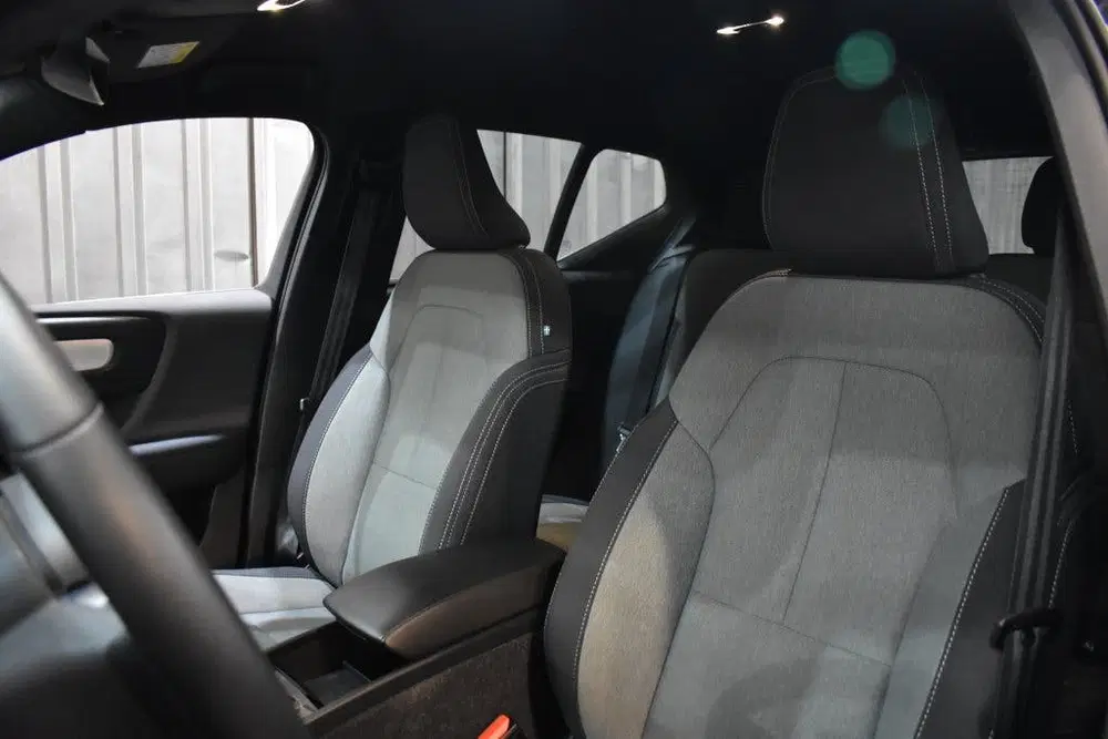 Volvo XC40 T4 211pk [Plug-In] Plus Bright uit 2022, foto 4
