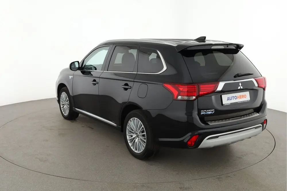 Mitsubishi Outlander 2.4 PHEV Spirit 4WD uit 2020, foto 3