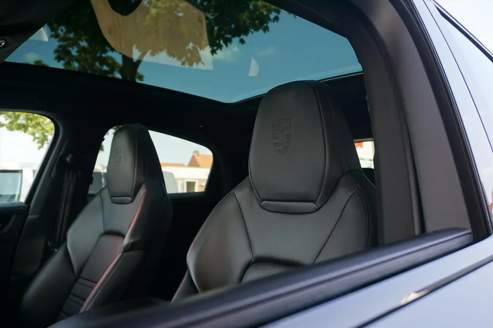 Porsche Cayenne Coupé 3.0 V6 462PK E-Hybrid / Pano / Nl aut uit 2019, foto 11