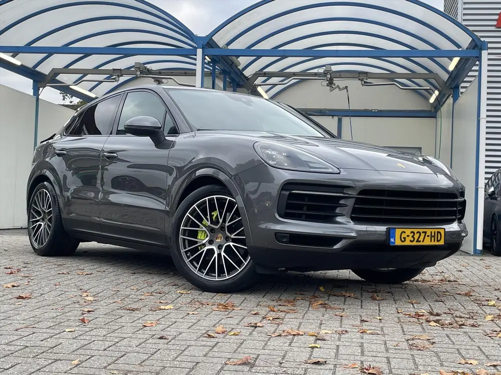 Porsche Cayenne Coupé 3.0 V6 462PK E-Hybrid / Pano / Nl aut uit 2019, foto 2