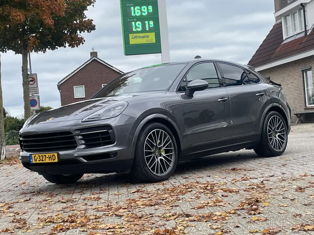 Porsche Cayenne Coupé 3.0 V6 462PK E-Hybrid / Pano / Nl aut uit 2019, foto 3