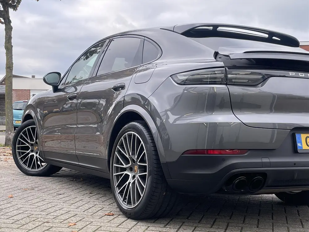 Porsche Cayenne Coupé 3.0 V6 462PK E-Hybrid / Pano / Nl aut uit 2019, foto 5