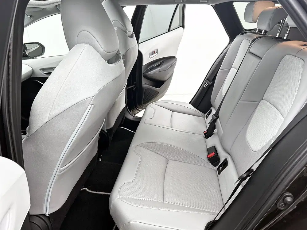 Toyota Corolla 2.0 Hybrid Premium uit 2020, foto 17