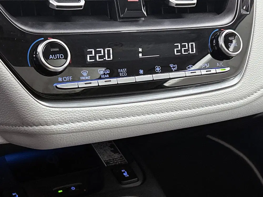 Toyota Corolla 2.0 Hybrid Premium uit 2020, foto 9