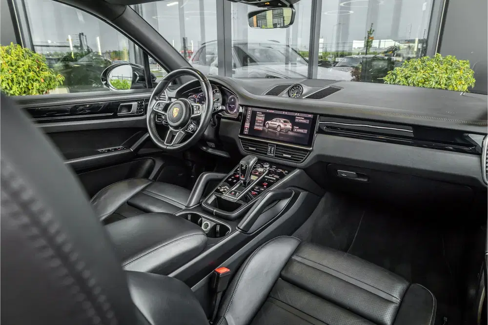 Porsche Cayenne 3.0 E-Hybrid uit 2021, foto 10